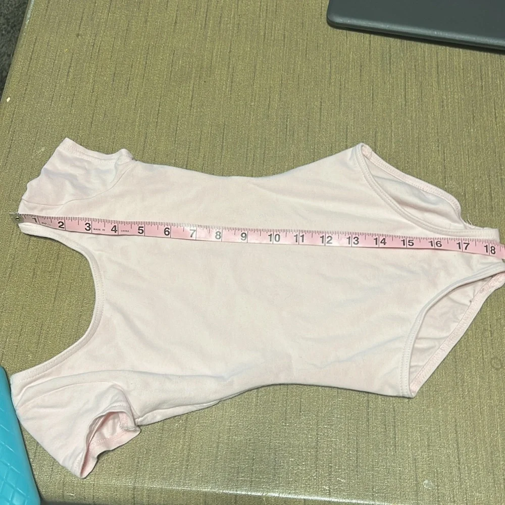 Capezio light pink leotard‎ intermediate